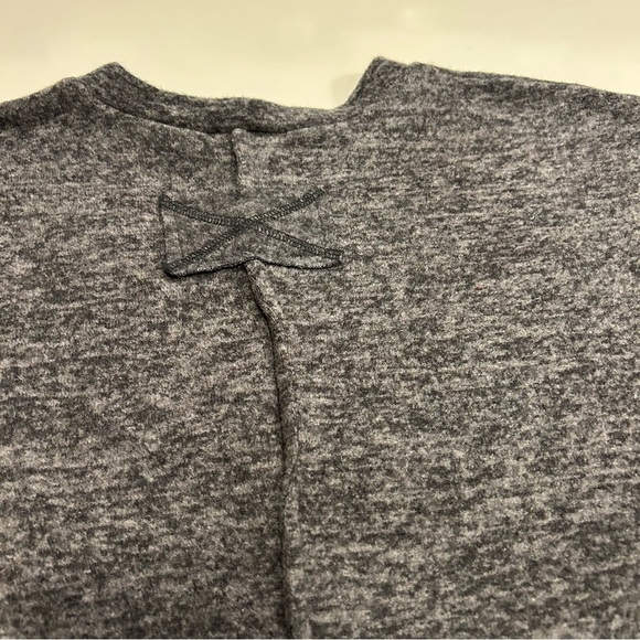 Zenana Outfitters Charcoal Gray Fleece Sweatshirt, size L/XL - Picture 5 of 5